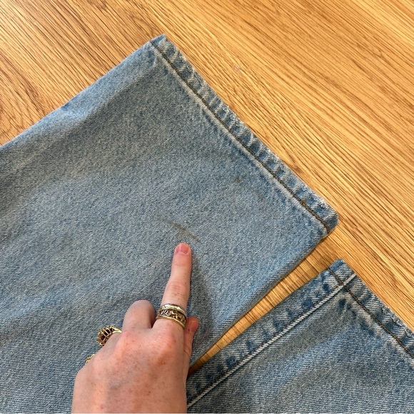 Levi’s Distressed 501s 90s Blue Jeans, Size W32 L32 - Picture 8 of 8